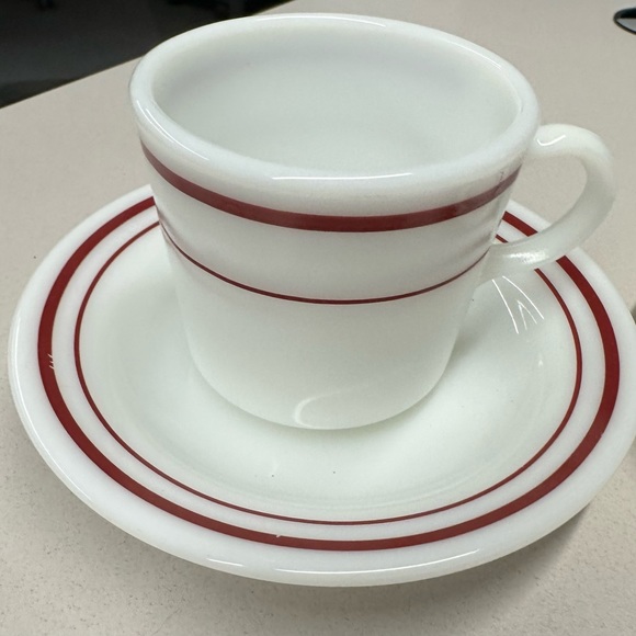 Pyrex milk glass saucers and cup - Picture 2 of 3